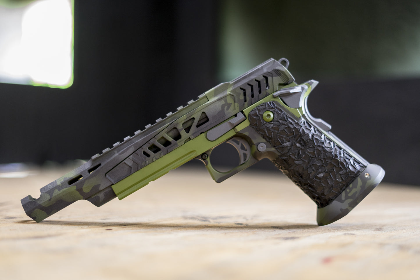 Multicam Black